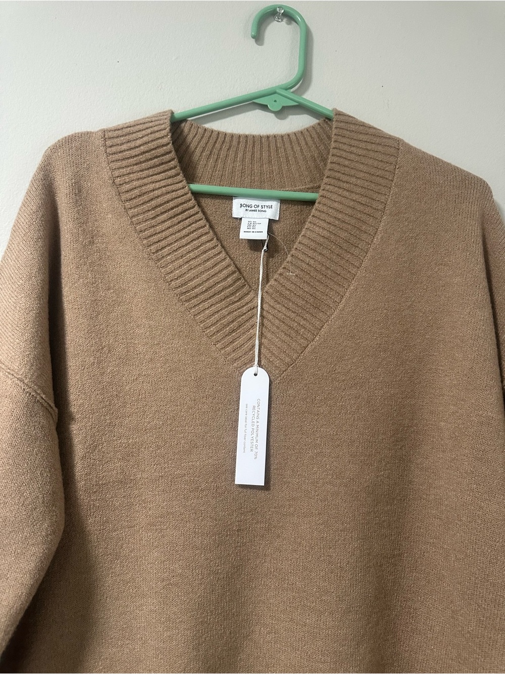 Song of Style Women's V-Neck Sweater in Camel